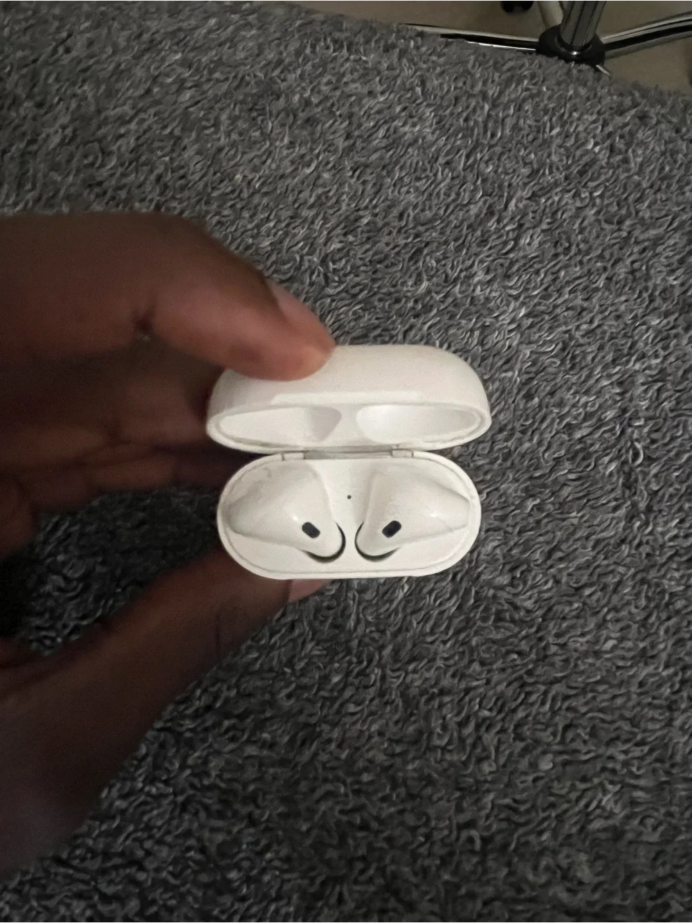Apple sleek white
